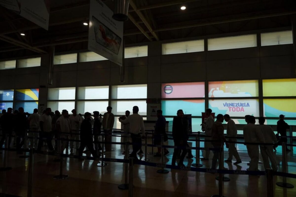 Llegó a Venezuela un vuelo con 109 venezolanos repatriados desde EE UU