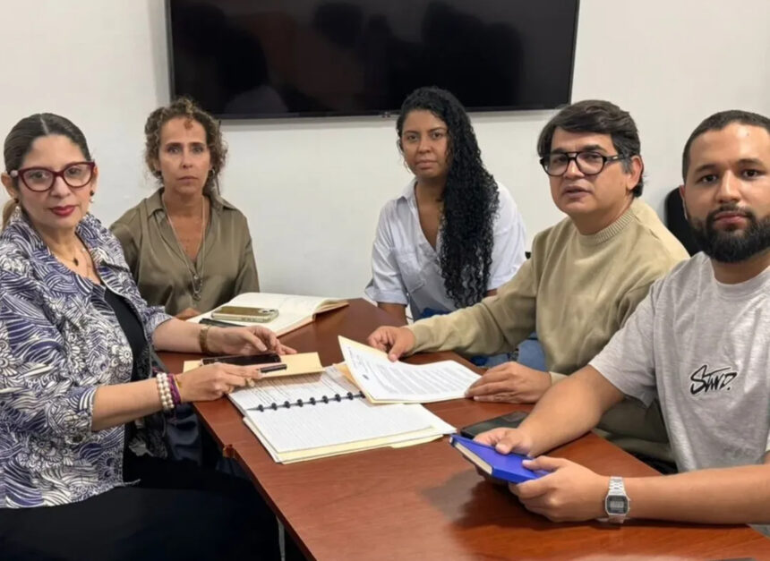 El SNTP pidió a la AN el cierre de procesos penales, medidas cautelares y restricciones de derechos para 40 trabajadores de la prensa