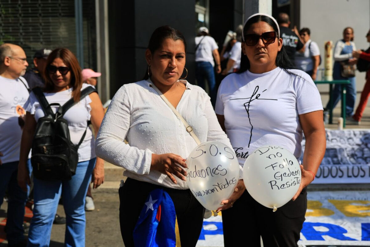 Familiares de presos políticos pidieron en las puertas de El Helicoide la liberación de sus seres queridos