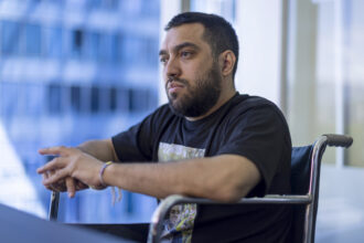 El venezolano que estuvo preso por un reportaje sin publicar y al salir enterró a su madre