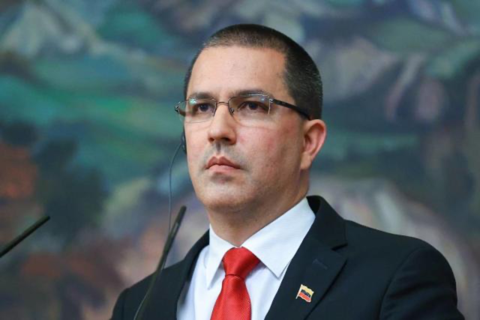Arreaza reafirma la vigencia de la Ley de Amnistía tras anuncio de Delcy Rodríguez