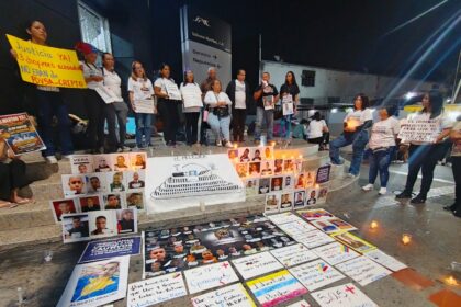 En imágenes: así transcurrió la vigilia de familiares de presos políticos en El Rodeo I, El Helicoide y Zona 7