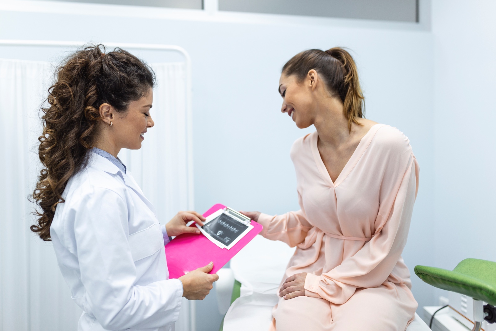 Importance of Preventive Health for Women: Prices of Consultations and Exams in Caracas