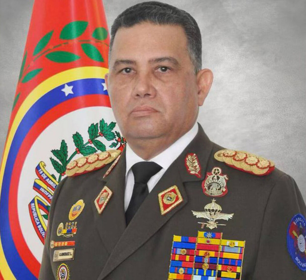 Quién es Gustavo González López, nuevo ministro de Defensa tras la salida de Padrino López