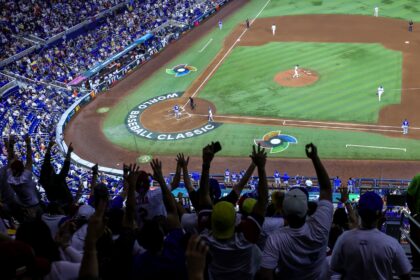 Venezuela remontó ante Italia y avanzó a su primera final del Clásico Mundial de Beisbol