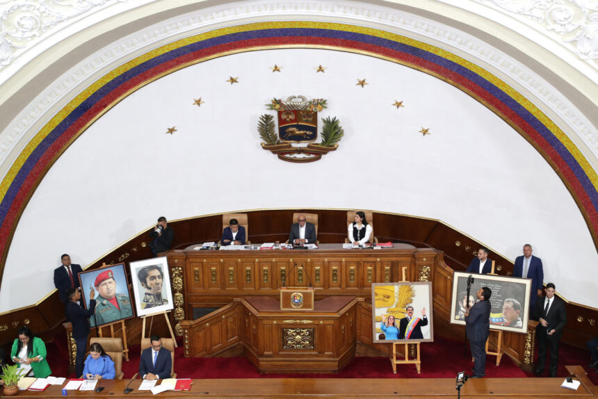 Parlamento aprobó ley para acelerar trámites en Venezuela