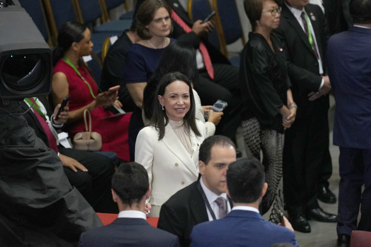 María Corina Machado se reúne con la comunidad venezolana en una concentración en Chile