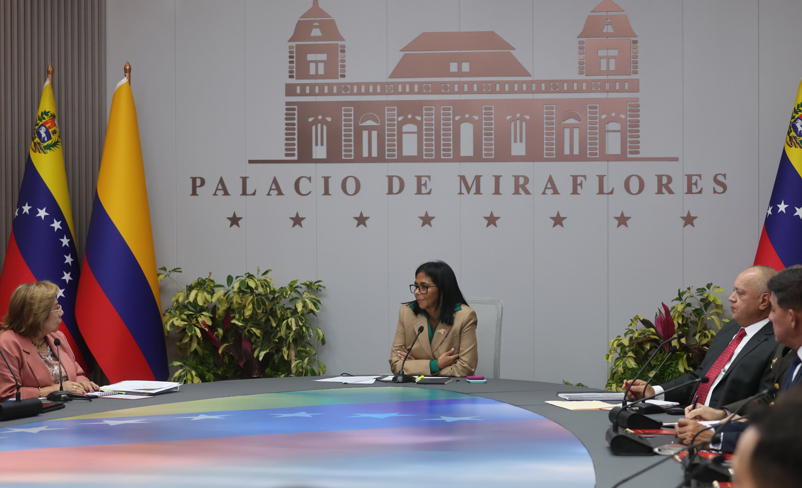 Venezuelan Government Announces Start of Gas Exports to Colombia