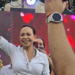 El reencuentro de María Corina Machado con una marea de venezolanos en Chile