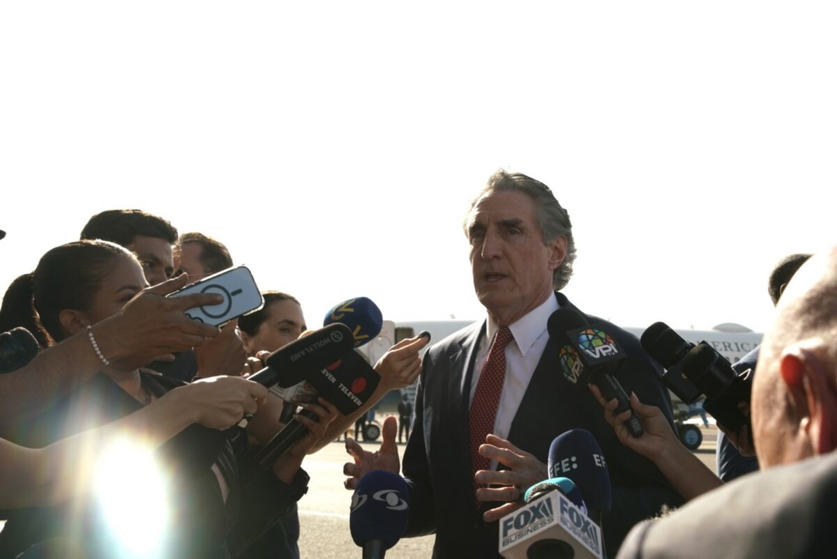 Secretario de Interior de EE UU aseguró que logró acuerdos de inversión en su visita a Venezuela