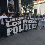 Familiares de presos políticos denunciaron irregularidades en la aplicación de la Ley de Amnistía frente a la AN