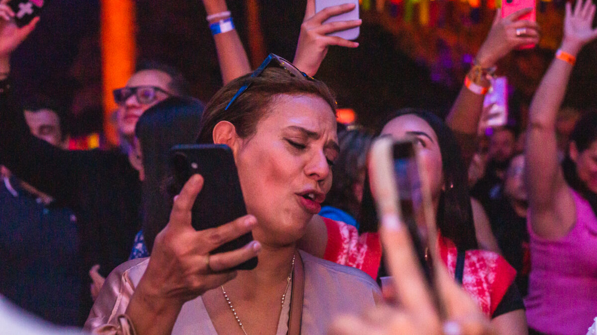 Caracas baila salsa para reencontrarse: una noche con Porfi Baloa y sus Adolescentes en La Clave