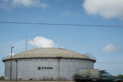 Venezuela firmó acuerdo de suministro de gas con las petroleras Repsol y Eni