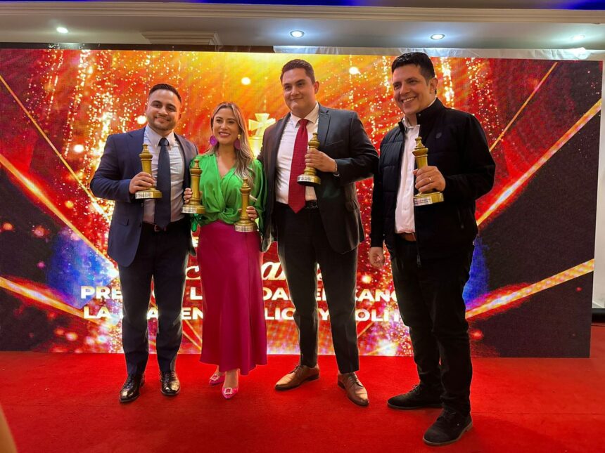 El venezolano David Rico Coello ganó un premio latinoamericano como mejor consultor político del año en Ecuador