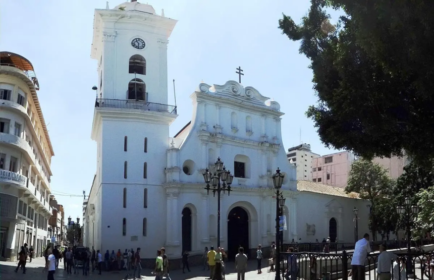 Papa León XIV nombró a dos obispos auxiliares de Caracas 