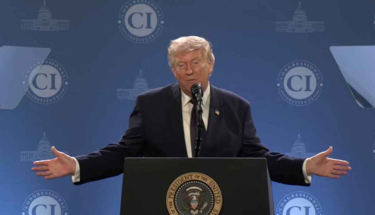 Donald Trump se reunió con miembros de la comunidad venezolana en El Arepazo