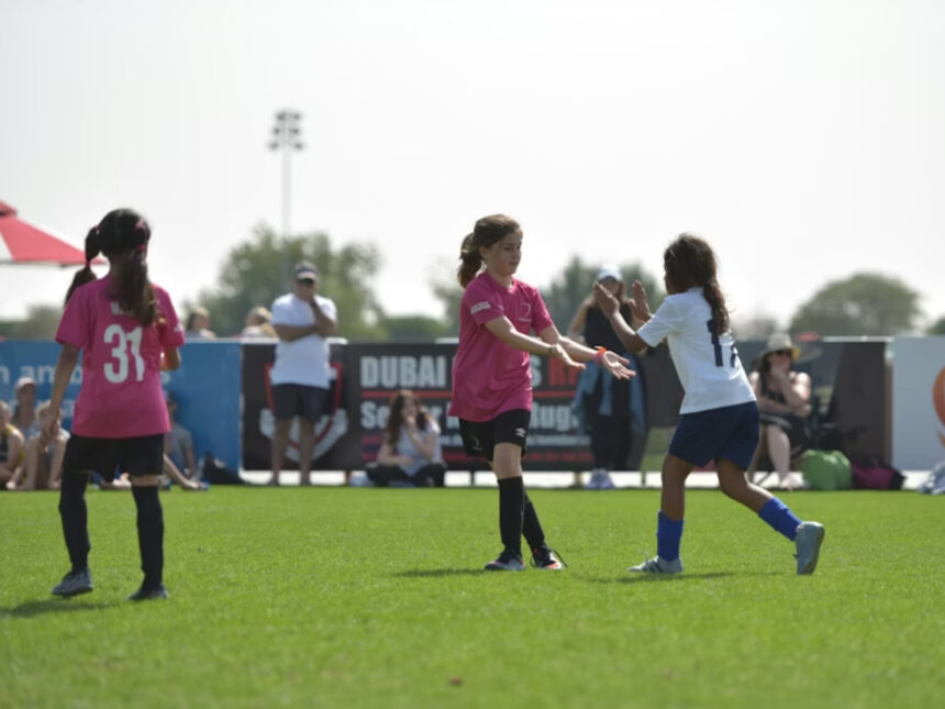 ¿Cómo influye el deporte en la salud mental y física de niños y adolescentes?