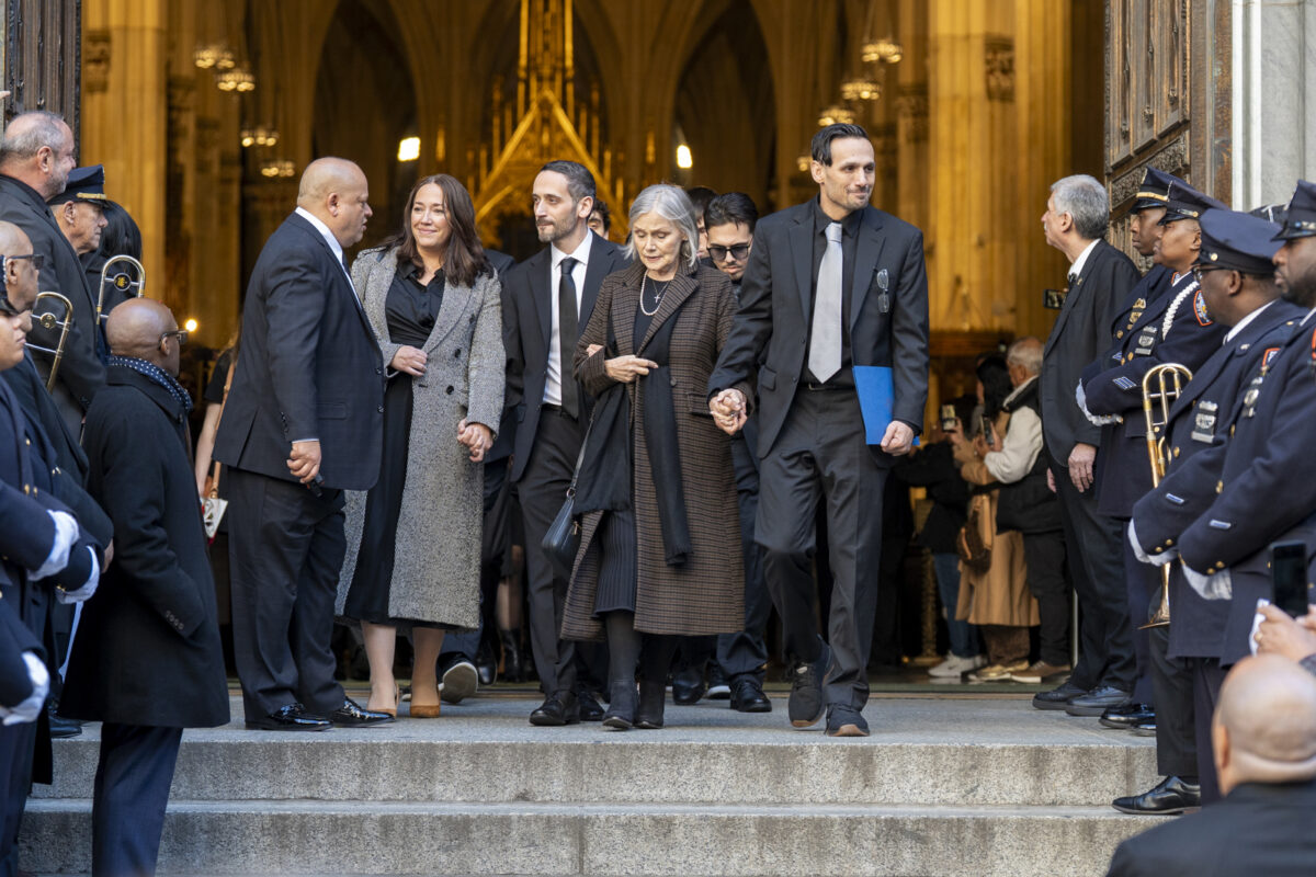 En imágenes: así despidieron a Willie Colón con una misa en Nueva York