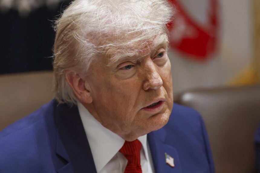 Trump dice que por ahora solo han procesado a Maduro por "una fracción" de sus delitos