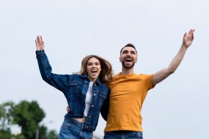 La Universidad de Oxford presentó su ranking de los países más felices: ¿qué posición ocupa Venezuela?