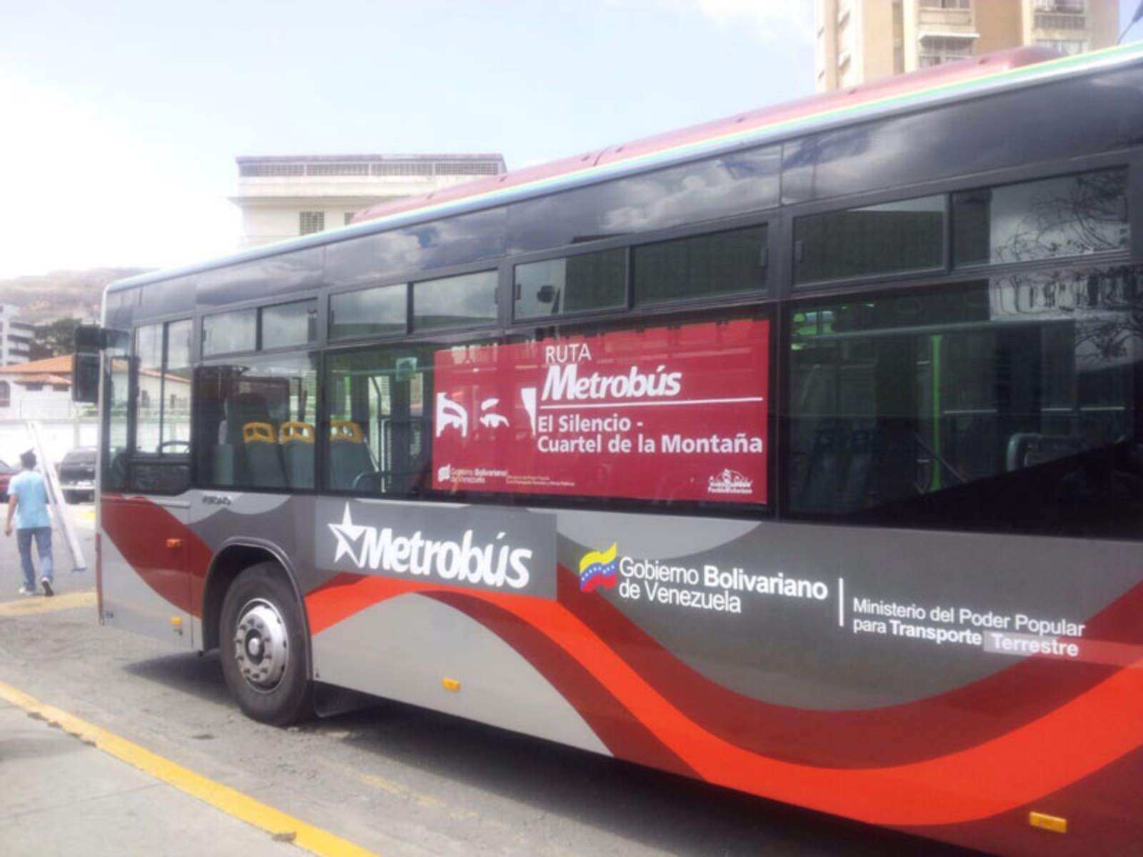 Metrobús units deployed on several Caracas routes amid transport strike