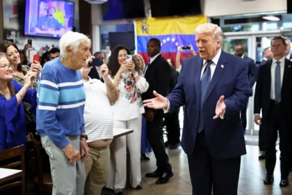 Donald Trump se reunió con miembros de la comunidad venezolana en El Arepazo