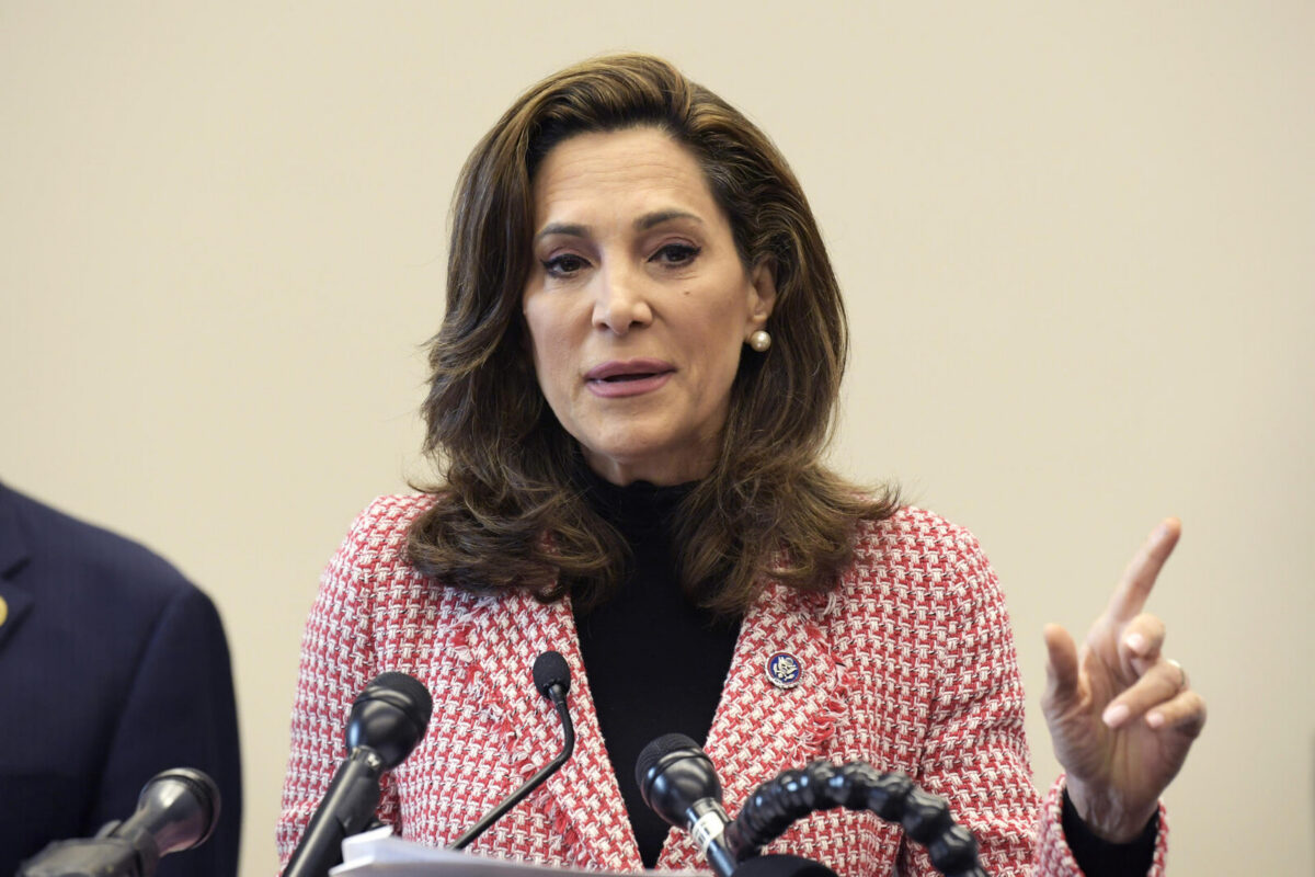 Solicitaron reanudar la naturalización de cubanos y venezolanos en EE UU