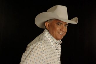 El cantante Reynaldo Armas recibió el alta médica tras estar hospitalizado en Bogotá 