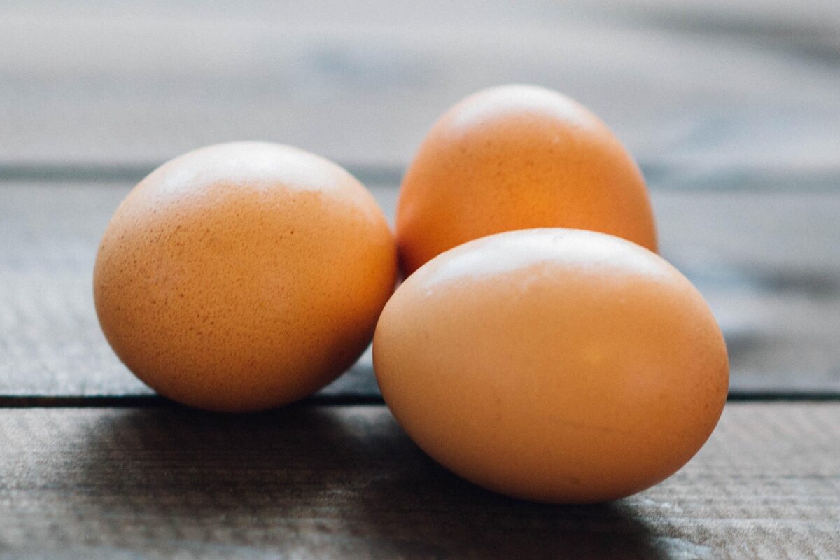 ¿Qué alimentos incluir en el desayuno para favorecer la digestión y la pérdida de peso?