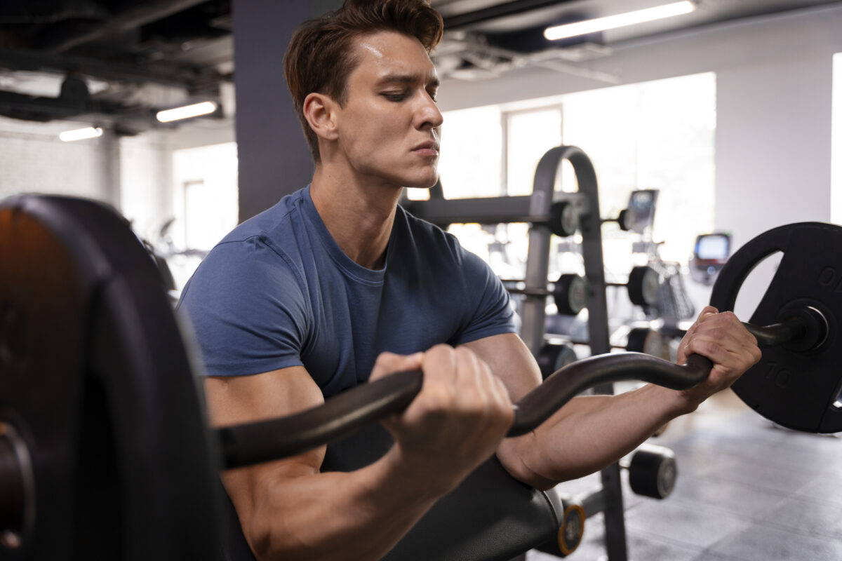 Cómo evitar lesiones en el gimnasio: recomendaciones de fisioterapeutas para entrenar con seguridad