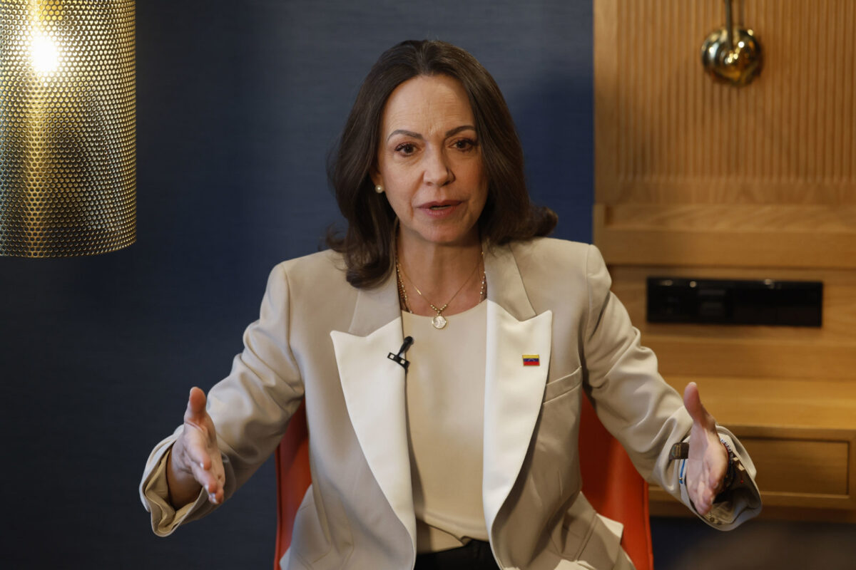 María Corina Machado rechazó cánticos racistas coreados durante la concentración en Madrid