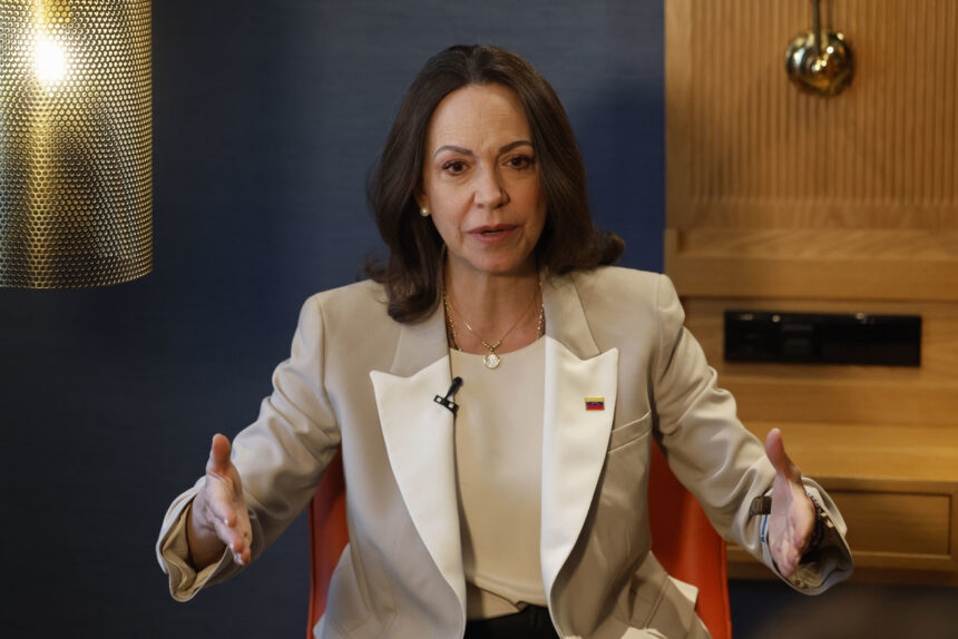 María Corina Machado rechazó cánticos racistas coreados durante la concentración en Madrid