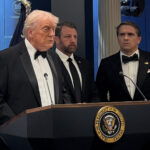 #TeExplicamos | Lo que se sabe sobre el tiroteo en la cena de corresponsales donde estaba Donald Trump