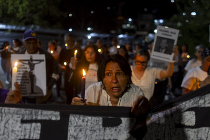 Así fue el viacrucis de los familiares de presos políticos afuera del Rodeo I