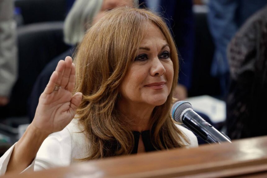 Defensora del pueblo se comprometió a revisar denuncias de familiares de presos políticos y visitar cárceles