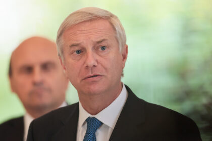 Kast afirmó que está avanzando en la expulsión de migrantes irregulares en Chile