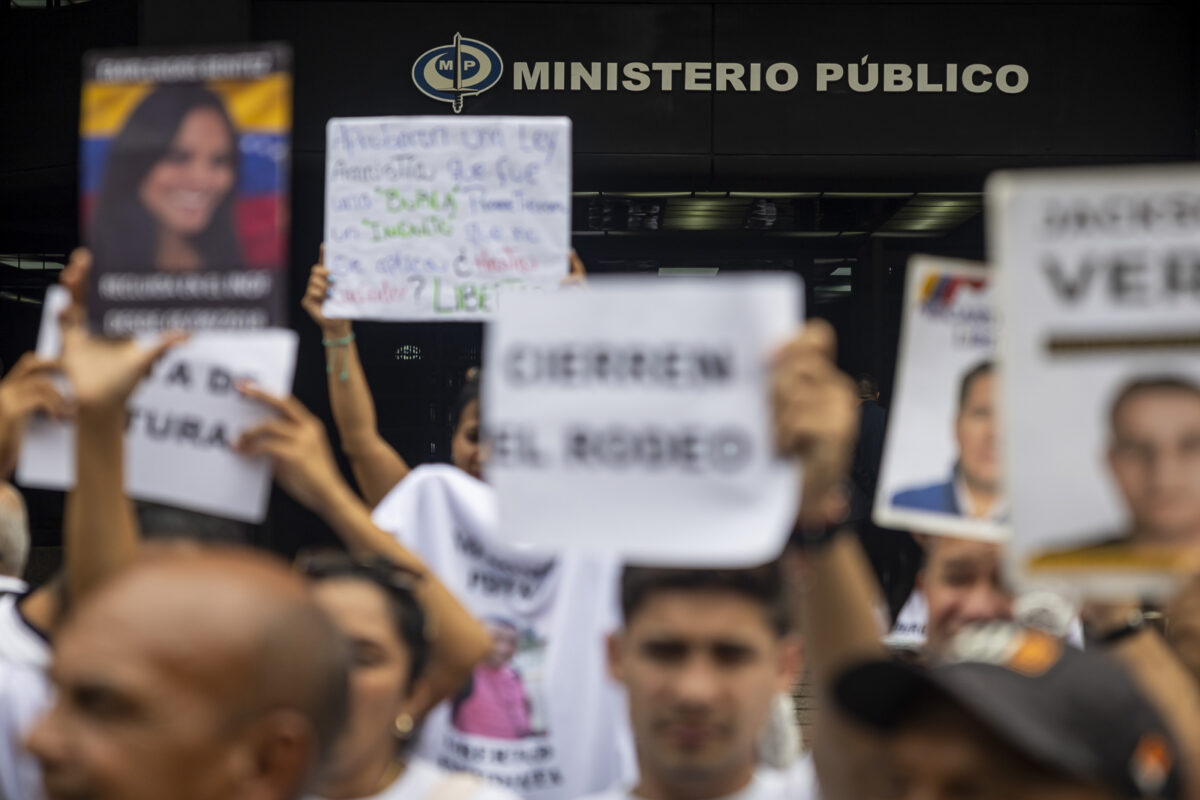 Ministerio Público recibió a familiares de presos políticos y sus denuncias de tortura