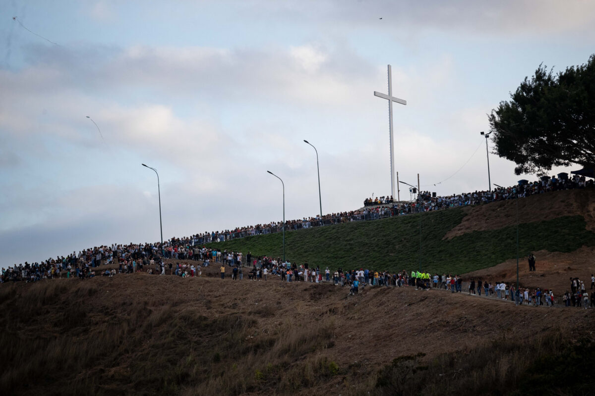 Viacrucis en Petare: una pasión que llegó a las puertas del cielo