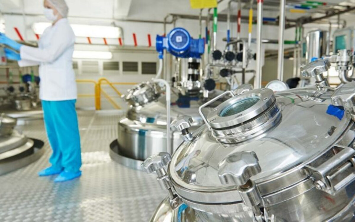 La industria química de Venezuela necesita 10 millardos de dólares para recuperar su capacidad operativa