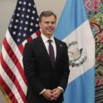 ¿Quién es John Barret, el diplomático que asumirá como nuevo encargado de Negocios de EE UU para Venezuela?