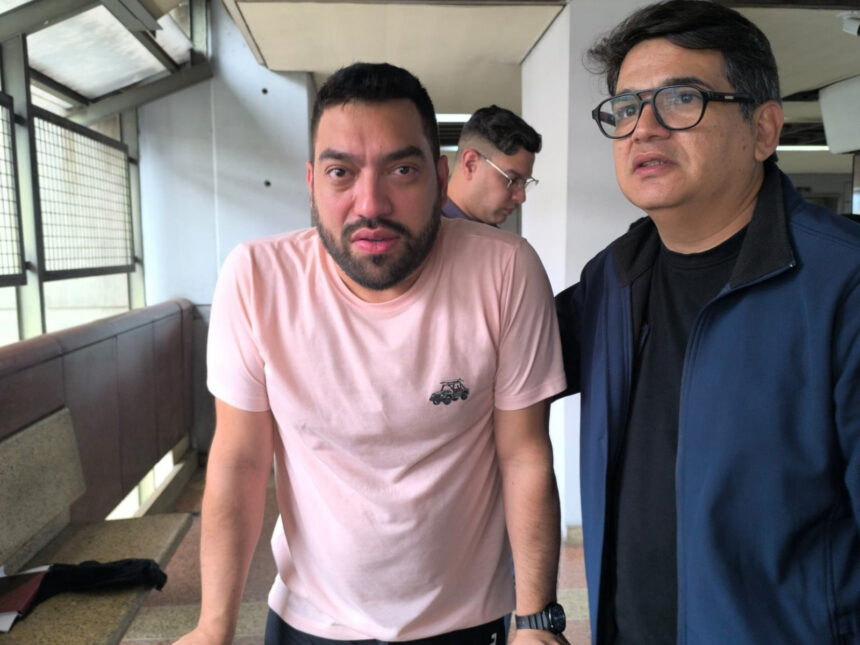 El periodista Ramón Centeno recibió la libertad plena tras ser absuelto de todos los cargos