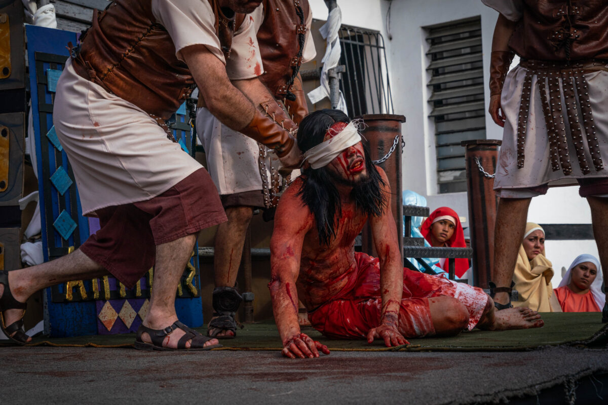 Viacrucis en Petare: una pasión que llegó a las puertas del cielo