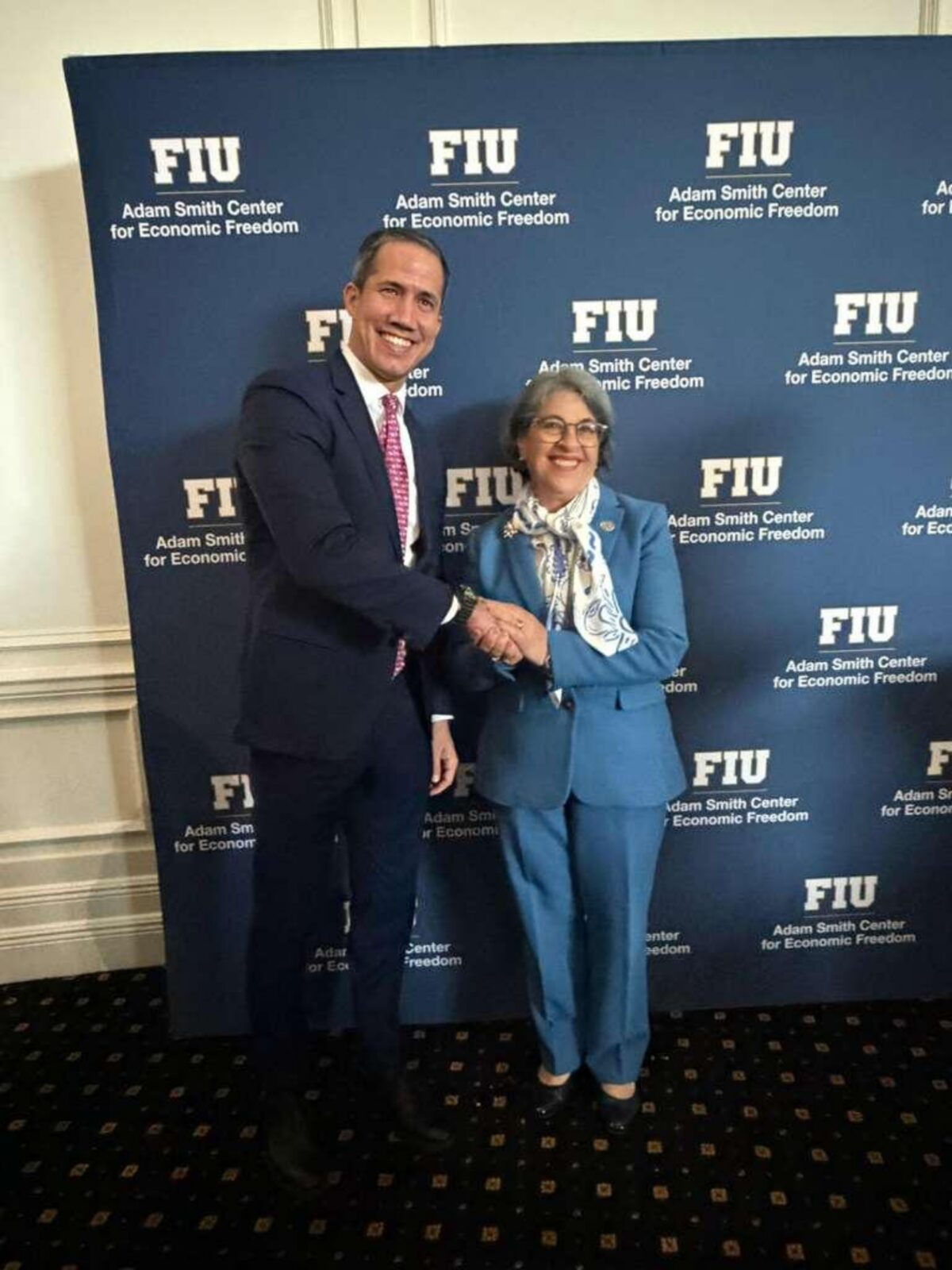 Guaidó encabezó panel sobre seguridad en cumbre de alcaldes en Miami: “La seguridad es la clave de la democracia”