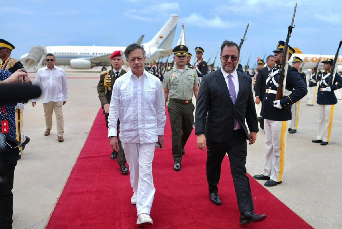 En imágenes: la llegada del presidente Gustavo Petro a Venezuela para reunirse con Delcy Rodríguez