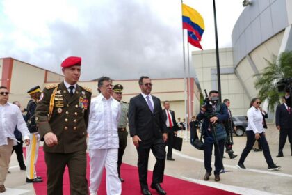 En imágenes: la llegada del presidente Gustavo Petro a Venezuela para reunirse con Delcy Rodríguez