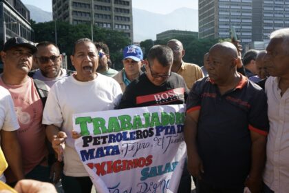 #TeExplicamosElDía | Trabajadores se concentran para marchar hacia Miraflores y exigir mejoras salariales Jueves 9 de abril