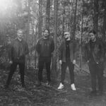 Viniloversus estrenó “El Avión”, segundo adelanto de su nuevo álbum “La Frontera”