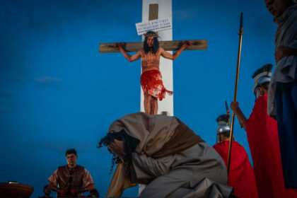Viacrucis en Petare: una pasión que llega a las puertas del cielo