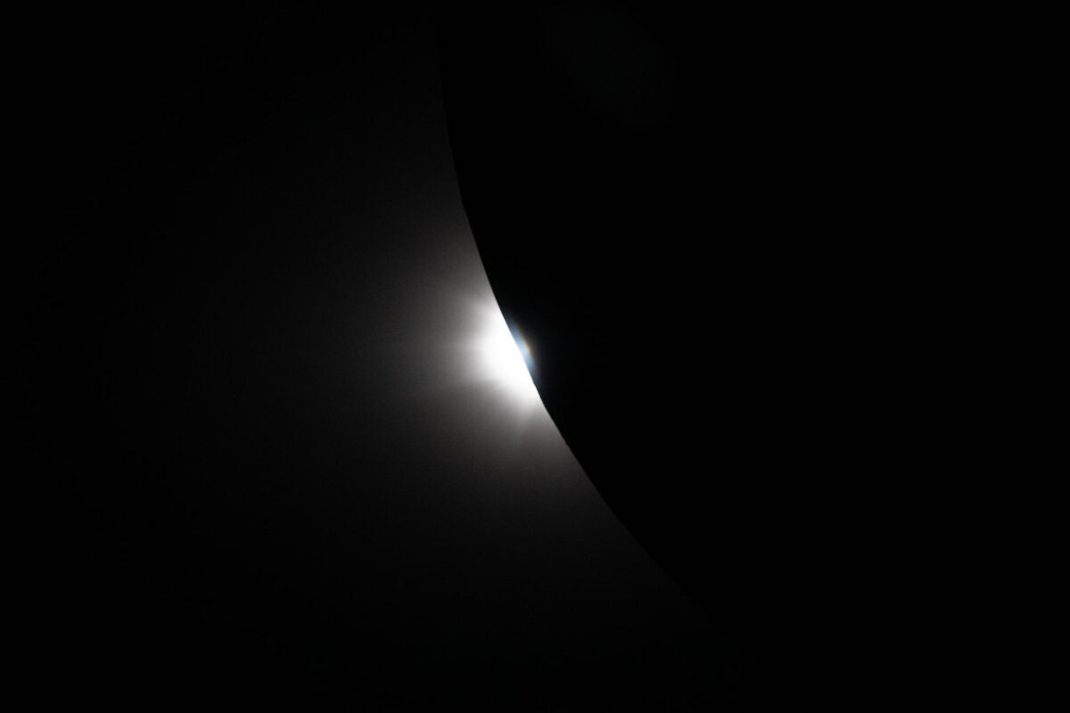 Las imágenes del lado oculto de la Luna captadas por los astronautas de la misión Artemis II