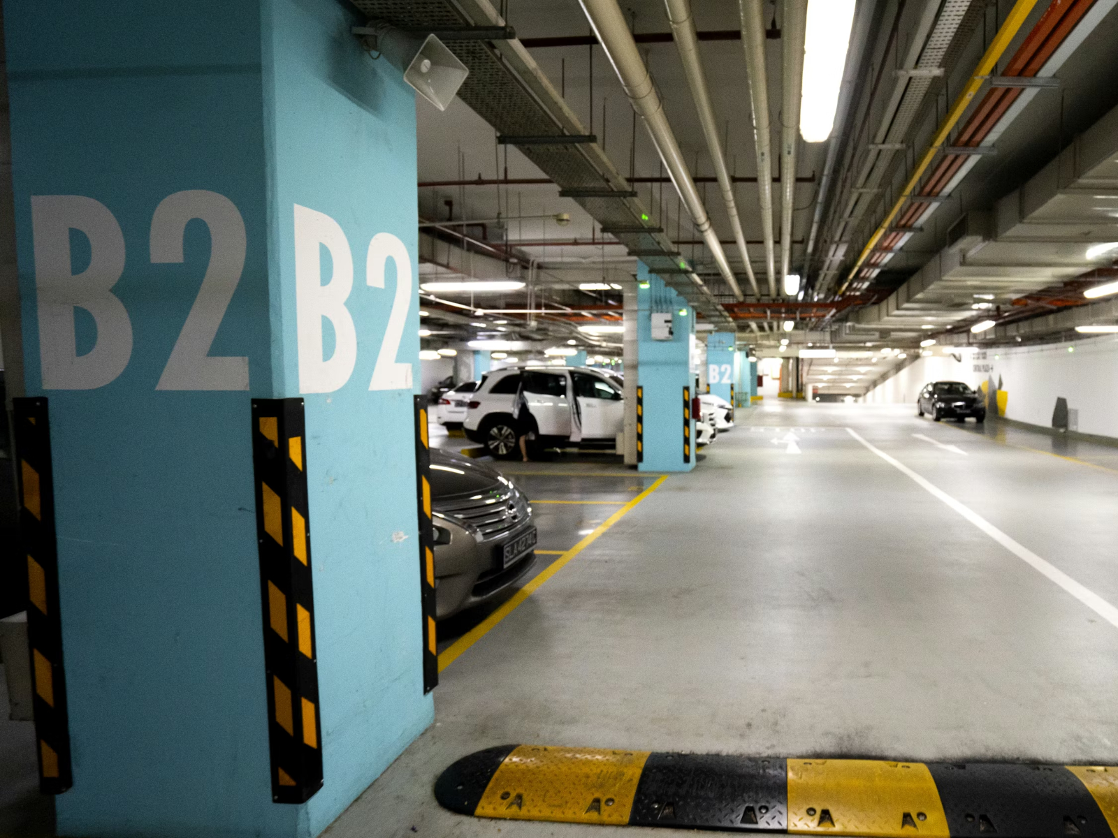 ¿Cuánto cuestan los estacionamientos en Venezuela y la región?